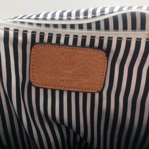 Expressions NYC shoulder bag satchel style - Picture 6 of 11